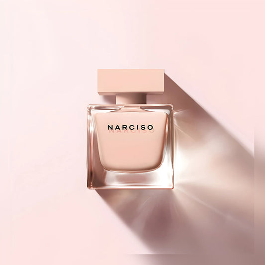 Narciso Rodriguez Narciso Poudrée Eau de Parfum – 90ml - lifestyle product view 1