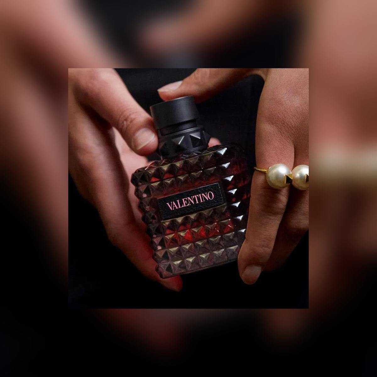 Valentino Donna Born in Roma Intense Eau de Parfum – 100ml - lifestyle product view 3
