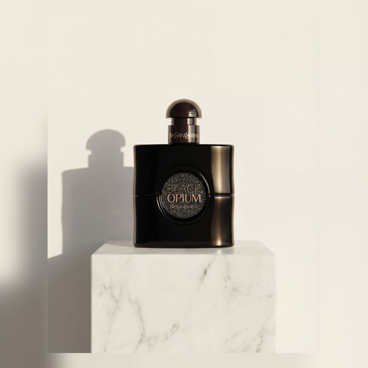 Yves Saint Laurent Black Opium Le Parfum – 90ml - lifestyle product view 1