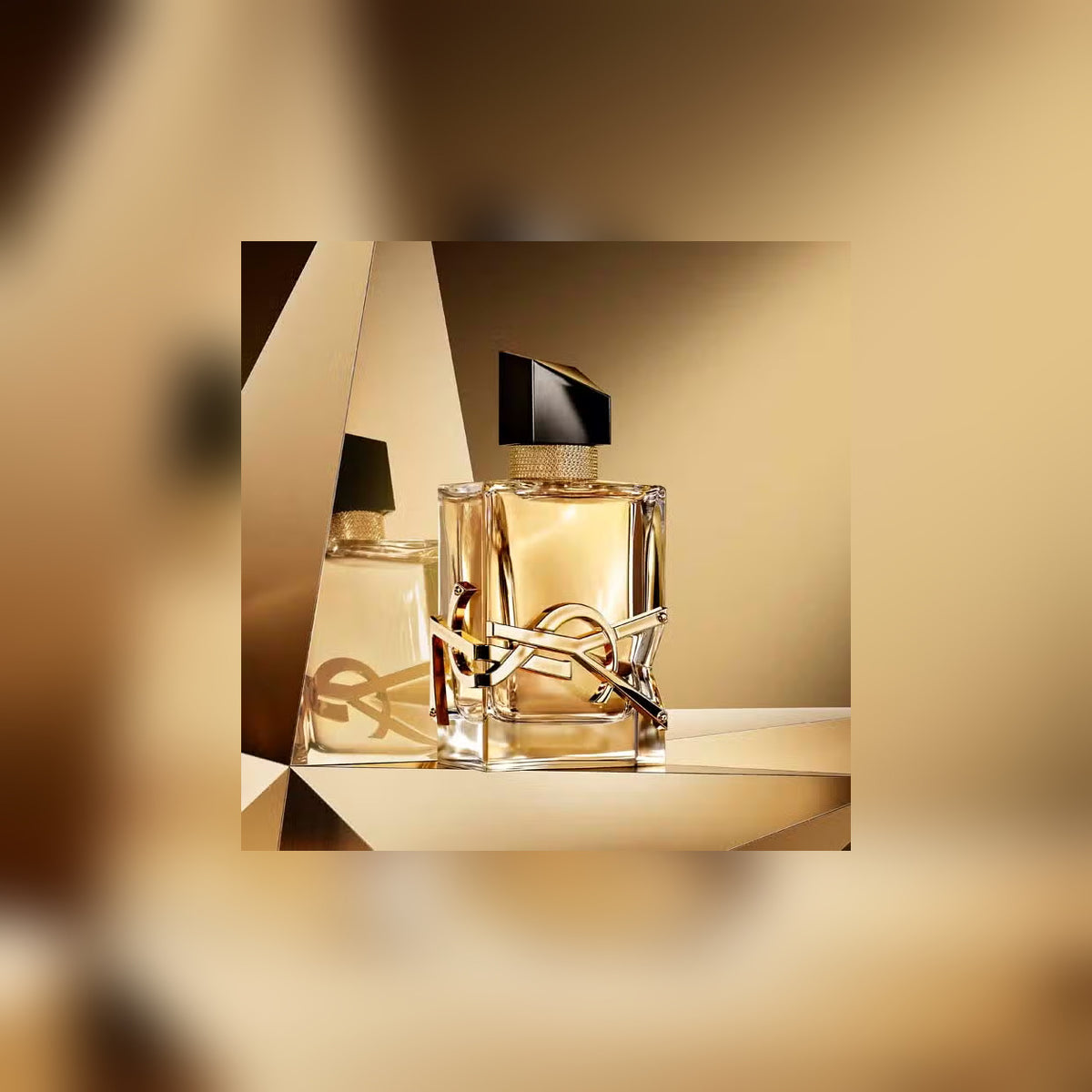 Yves Saint Laurent Libre Eau de Parfum – 90ml - lifestyle product view 3